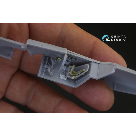 Quinta QD48105 - 1/48 3D-Printed coloured interior for Bf 109C/D Modelsvit