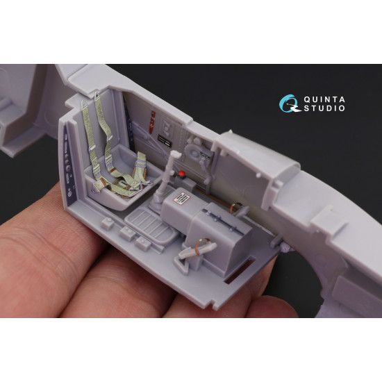 Quinta QD32058 - 1/32 3D-Printed coloured interior for Bf 109K-4 Hasegawa kit