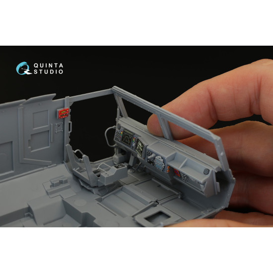 Quinta QD35005 - 1/35 3D Printed and Coloured Interior for MRAP Typhoon Family (Zvezda Kit)