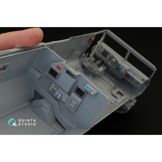 Quinta QD35005 - 1/35 3D Printed and Coloured Interior for MRAP Typhoon Family (Zvezda Kit)