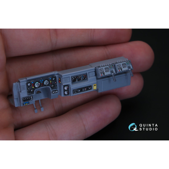 Quinta QD35013 - 1/35 3D-Printed coloured Interior for GAZ Tiger family Zvezda