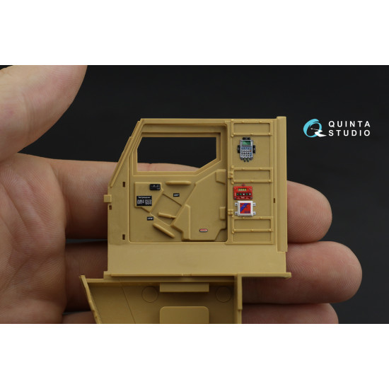 Quinta QD35026 - 1/35 3D-Printed Interior for Ural 63095 TYPHOON-U (RPG-model kit)