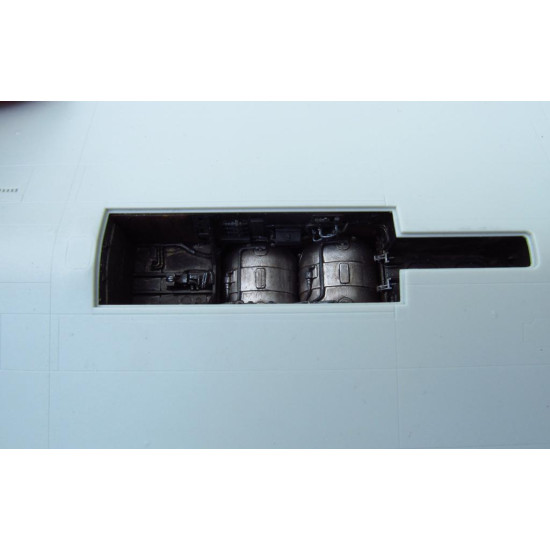 Metallic Details MDR48138 - 1/48 SR-71 Blackbird. Landing gears (for Revell kit)
