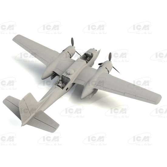 ICM 48288 - 1/48 A-26C-15 Invader with pilots and ground personnel, scale plastic model kit