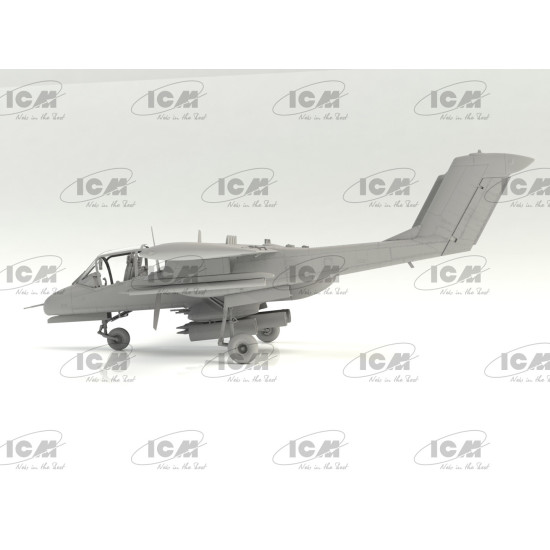 ICM 48303 - 1/48 - Forward base Bronco OV-10A and Cobra AH-1G and pilots