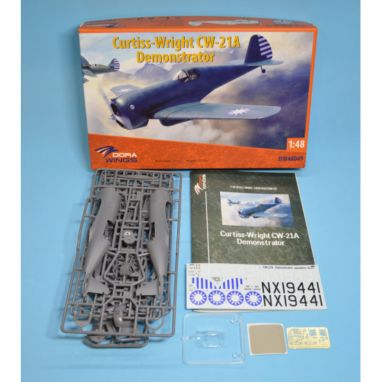 Dora Wings 48049 1/48 Curtiss-Wright CW-21A Demonstrator Military airplane kit