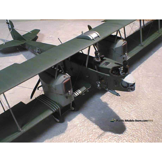 Gotha G.iv German Bomber Aircraft WWI 1/72 Scale Plastic Model Kit RODEN 011 for sale online 
