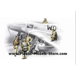 US STOCK *** USSAF Pilots and Ground Personnel 1941-1945 WWII 1/48 ICM 48083