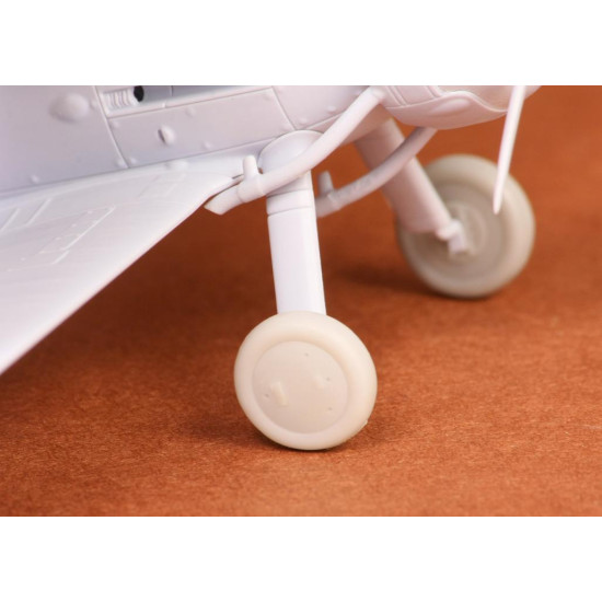 SBS Model 1/72 Gloster Gladiator wheels (covered) for Airfix kit - SBS72018 SBS Model 1/72 Gloster Gladiator wheels (covered) for Airfix kit - SBS72018
