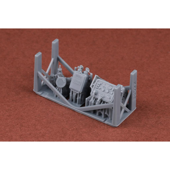 Sbs 3d022 1/35 Radio Equipment For Sd Kfz 250 Fusprech F 1943 3d Print Resin Kit