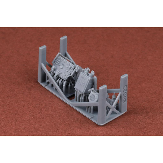 Sbs 3d023 1/35 Radio Equipment For Sd Kfz 250 Fusprech F 1944 3d Print Resin Kit