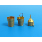 Eureka E-001 1/35 2pcs Buckets And Fuel Funnel