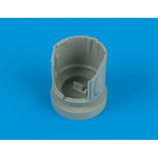 Quickboost 48117 1/48 Fw 190a-8 Cowling With Exhaust For Eduard Accessories Kit