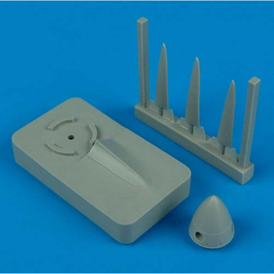 Quickboost 72160 1/72 Spitfire Mk V Rotol Propeller W/Tool For Tamiya Accessories For Aircraft