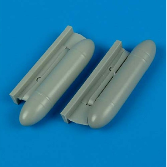 Quickboost 72210 1/72 Hawker Hurricane External Fuel Tank For Hasegawa