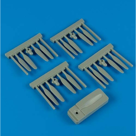 Quickboost 72336 1/72 B-24 Liberator Propellers W/Tool For Hasegawa Accessories