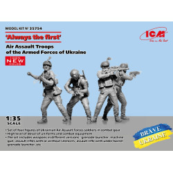 Icm 35754 1/35 Always The First Plastic Figures Kit