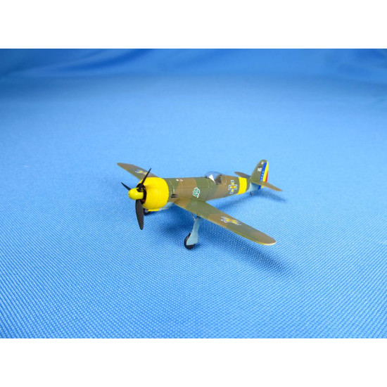 ARII 1/144 WWII Aircraft Model Kit Bundle (6 Planes) – P-51, FW-190, Hurricane & More