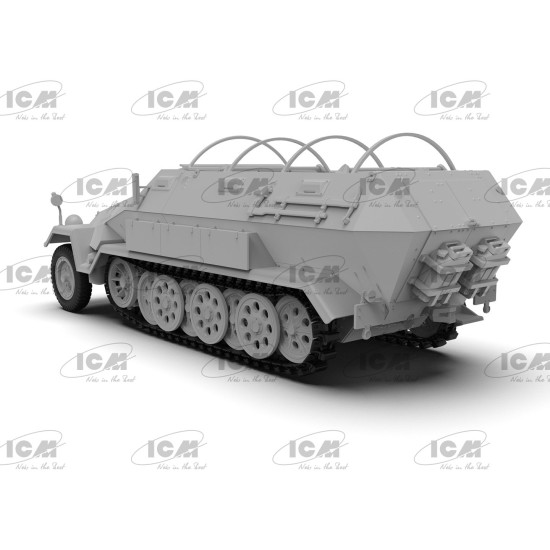 Icm 35113 1/35 Sd.kfz.251/8 Ausf.a Krankenpanzerwagen Wwii German Ambulance