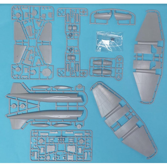 Amp 72-01lim 1/72 English Electric Canberra T 4 Limited Edition Plastic Model Kit