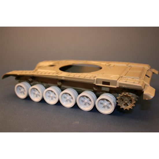 Panzer Art Re35-114 1/35 Road Wheels For T-72/90 Mbt Tanks Accessories Kit Panzer Art Re35-114 1/35 Road Wheels For T-72/90 Mbt Tanks Accessories Kit