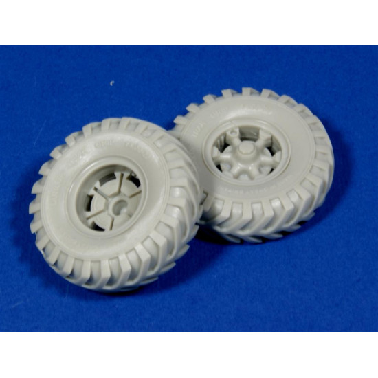 Panzer Art Re35-134 1/35 Road Wheels Sd.kfz.9 Famo British Cross Country Tyres