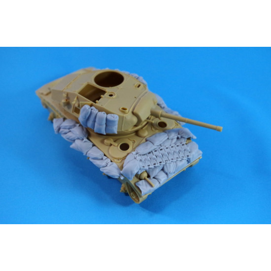 Panzer Art Re35-216 1/35 Sand Armor For M24 Chaffee Accessories Kit