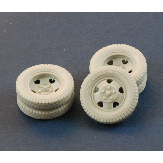 Panzer Art Re35-240 1/35 Road Wheels For Gaz-aaa Omskij Zavod Accessories Kit