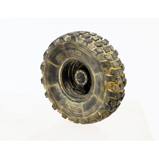 Panzer Art Re35-513 1/35 M923 Big Foot Road Wheels Michelin X Pattern