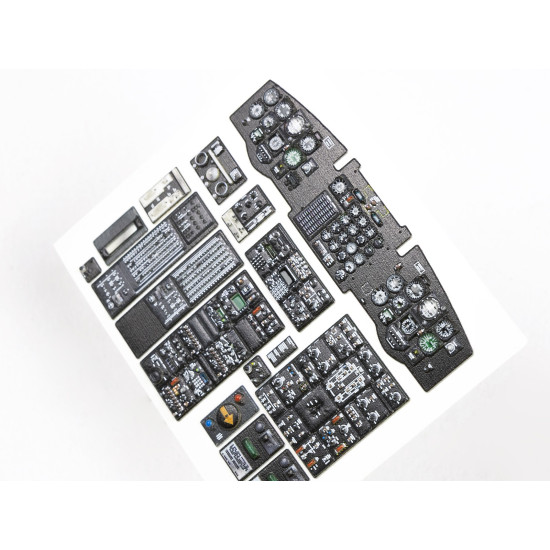 Red Fox Qs-35008 1/35 3d Instrument Panel For Ch-47d Early Chinook For Trumpeter