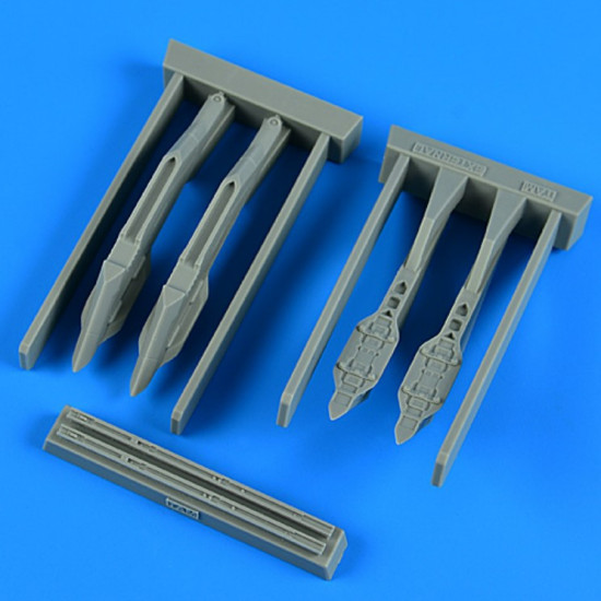 Quickboost 49103 1/48 F-35b Lightning Ii Pylons And Missile Launchers For Tamiya