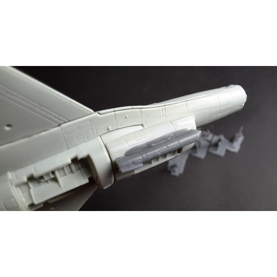 Rise144 Models Rm017 1/144 Sniper Pod For F-16 And Other Planes Resin For Revell