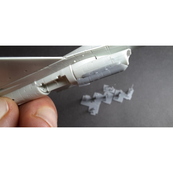 Rise144 Models Rm017 1/144 Sniper Pod For F-16 And Other Planes Resin For Revell