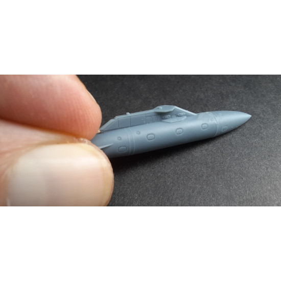 Rise144 Models Rm043 1/144 F-16 600 Galons Fuel Tank 2x For Revell