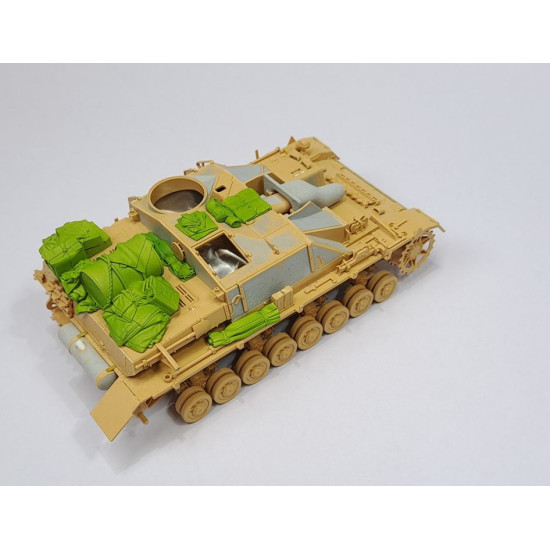 Eureka Er-3574 1/35 Stowage Set For Sd.kfz. 167 Stug Iv