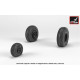 Armory Aw35304 1/35 Ah-64 Apache Wheels W/ Weighted Tires Ribbed Hubs