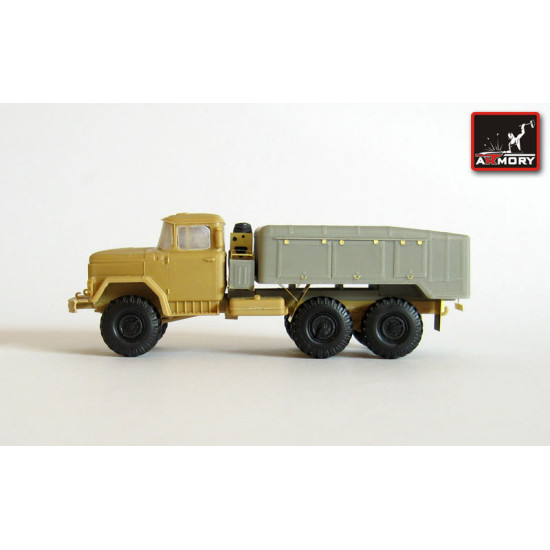 Armory M72305b 1/72 Akzs-75m-131-p Soviet Airfield Oxygen Tanker On Zil-131