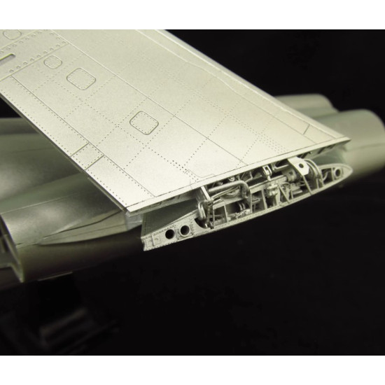 Metallic Details Mdr48258 1/48 Blackburn Buccaneer S.2c D. Wing Folded Set Airfix