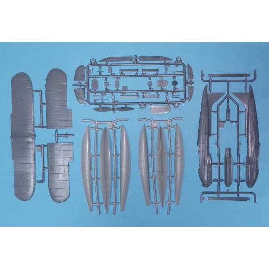 Amp 48-025 1/48 British Racing Seaplane Supermarine S-6 Plastic Model Kit