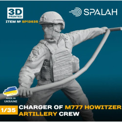 Spalah 13635 1/35 Figure Charger Of M777 Howitzer 1pcs