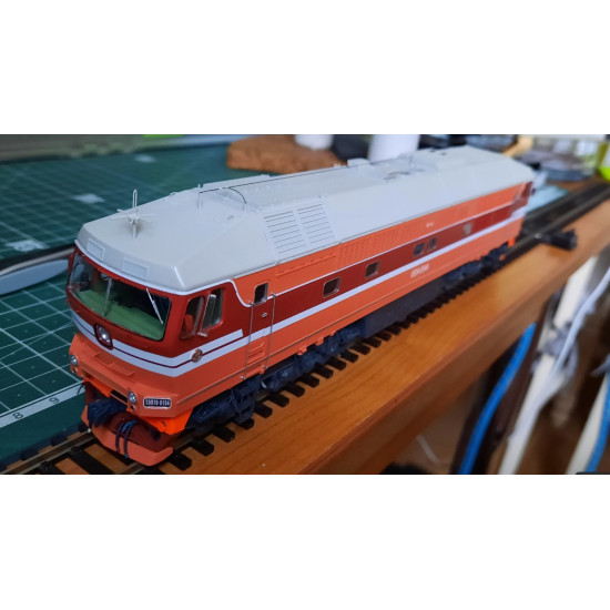 Rt Models 87012 1/87 Diesel Locomotive Tep70 Retro Trans