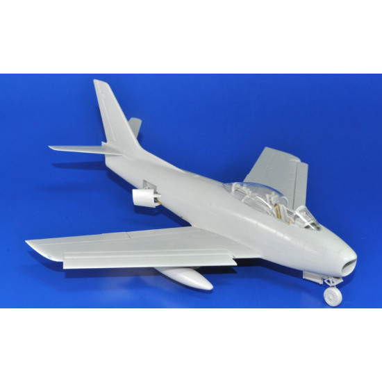 Clear Prop 72054 1/72 F-86a Plastic Model Kit