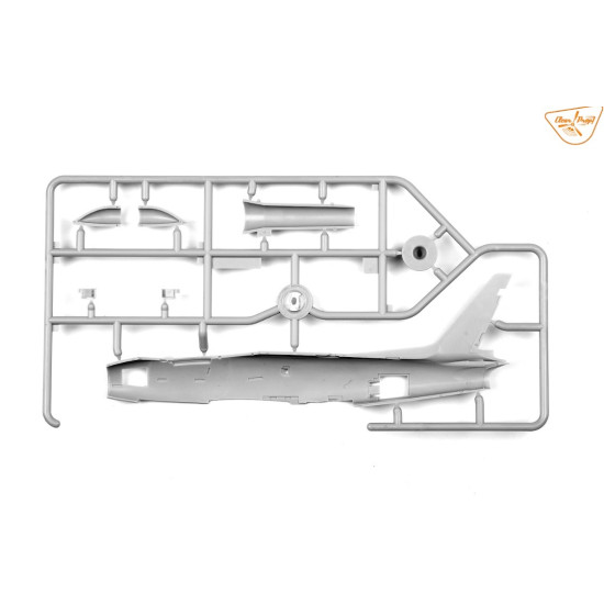 Clear Prop 72054 1/72 F-86a Plastic Model Kit