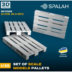 Spalah 17235 1/35 Pallets 3 Psc Set Of Scale Models