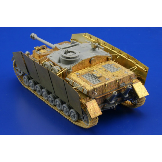 Photoetched set Zimmerit stuG.IV late, for Dragon kit 1/72 Eduard 22091