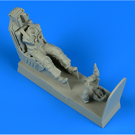 Aerobonus 320105 1/32 Us Navy Pilot With Ejection Seat For A-7e Corsair Ii Early V Fitted With Escapac Ig-2/Ic-2 Ej Seat