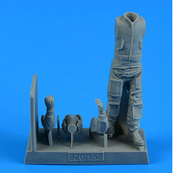Aerobonus 320157 1/32 Nato Combat Pilot Resin Kit