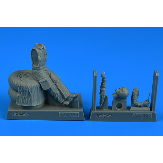 Aerobonus 320185 1/32 Warshaw Pact Aircraft Mechanic D Resin Kit Aerobonus 320185 1/32 Warshaw Pact Aircraft Mechanic D Resin Kit