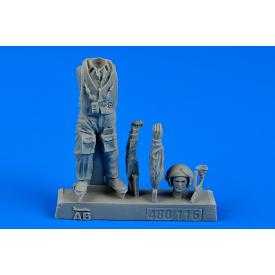 Aerobonus 480116 1/48 Soviet Pilot With Life Jacket - The Cold War Period
