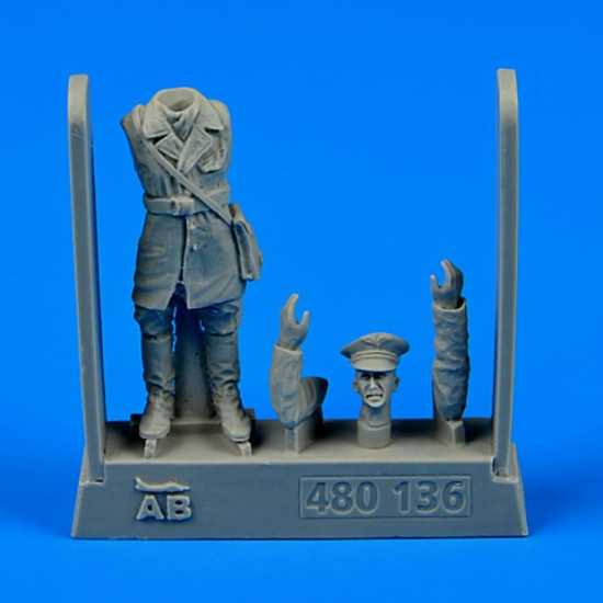 Aerobonus 480136 1/48 Free French Fighter Pilot Wwii Normandie-niemen 1942-1945 Aerobonus 480136 1/48 Free French Fighter Pilot Wwii Normandie-niemen 1942-1945